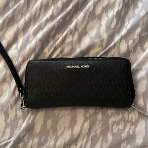 Black Michael Kors wallet